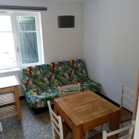 Location * Hendaye
